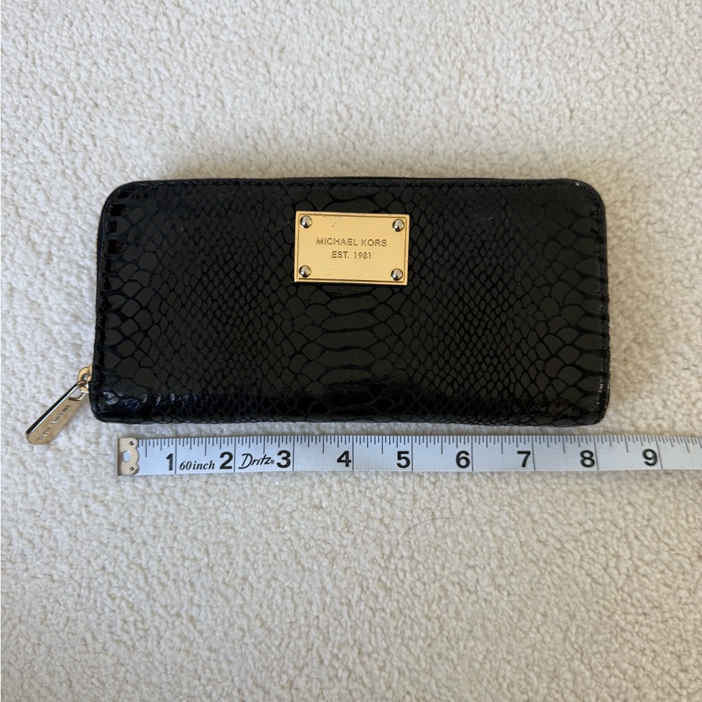 Michael Kors black snakeskin wallet - Picture 5 of 7
